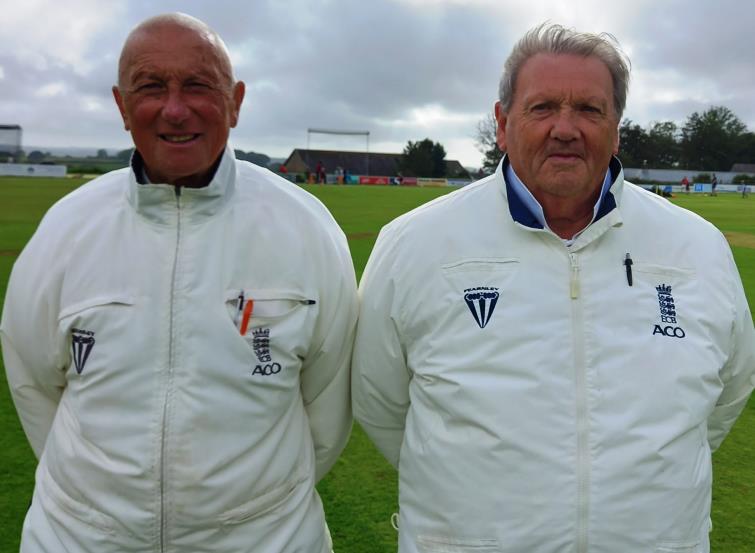 Umpires - Allan Hansen and Chris Stapleton
